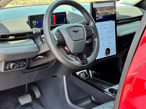 Certified 2024 Ford Mustang Mach-E Select image 8