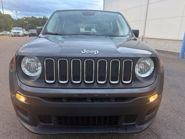 Used 2017 Jeep Renegade Sport w/ Power & Air Group FWD image 3