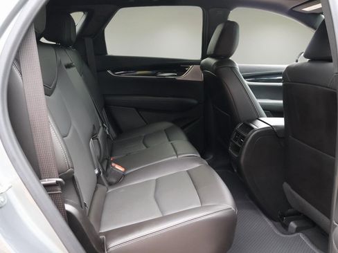 Certified 2025 Cadillac XT5 Premium Luxury image 17