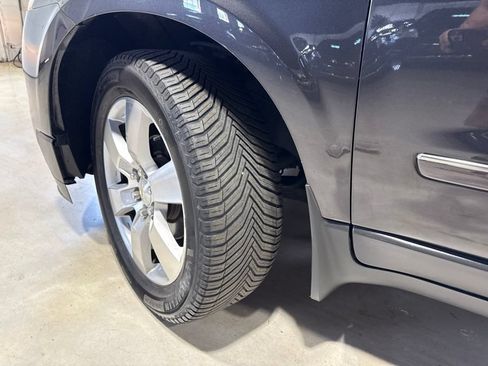 Used 2015 Chevrolet Traverse LTZ AWD/4WD image 3