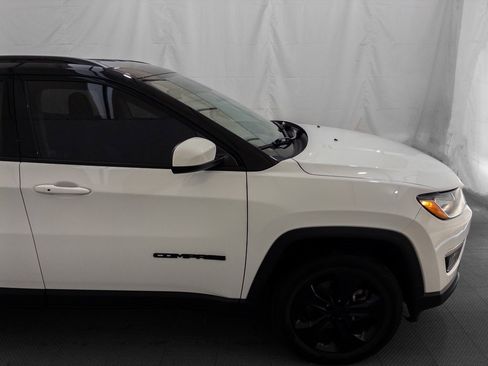 Used 2021 Jeep Compass Latitude image 9