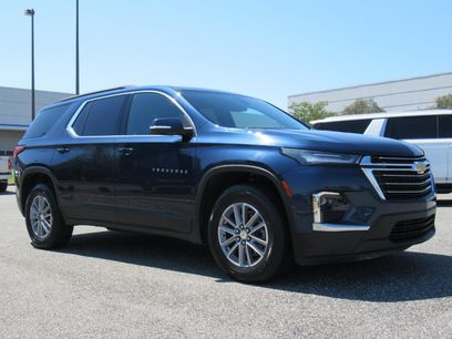 Used 2022 Chevrolet Traverse LT