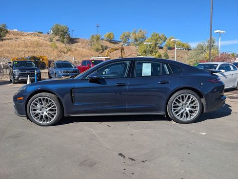 Used 2017 Porsche Panamera 4 w/ Premium Package image 4