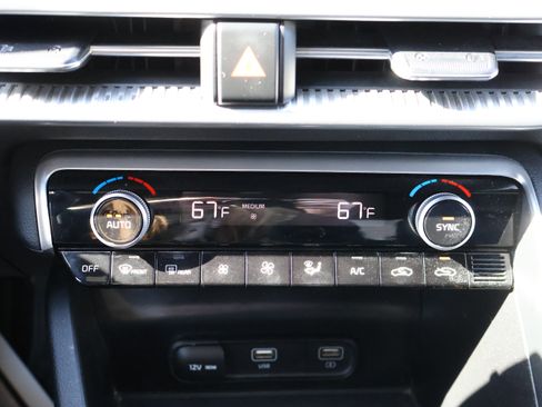 Used 2023 Kia K5 GT-Line image 24