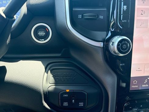 New 2026 RAM 2500 Big Horn AWD/4WD image 23