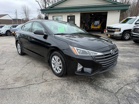 Used 2019 Hyundai Elantra SE image 7