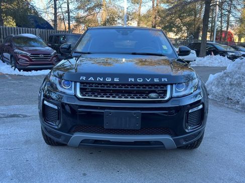 Used 2018 Land Rover Range Rover Evoque SE Premium image 2