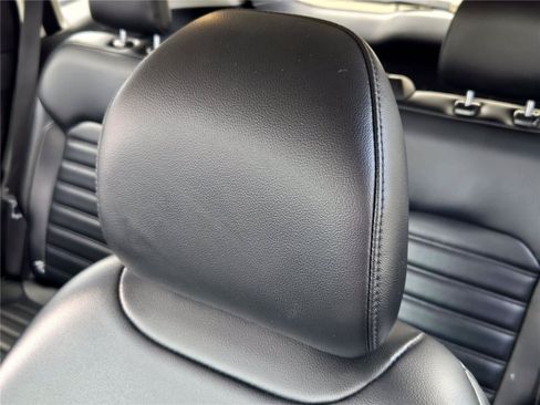 Used 2019 Ford Edge SEL w/ Equipment Group 201A FWD image 23