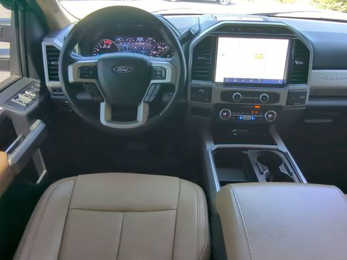 Certified 2022 Ford F250 Lariat w/ Lariat Ultimate Package image 14