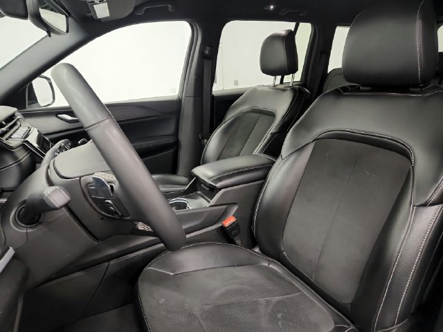 Used 2024 Jeep Grand Cherokee Altitude AWD/4WD image 15