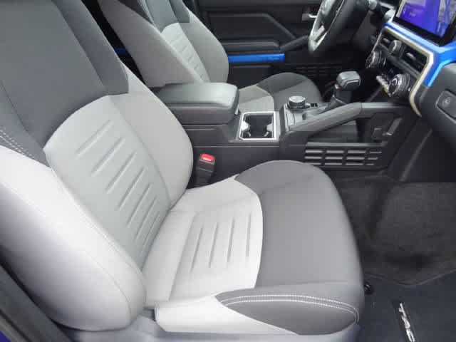 Used 2025 Toyota Tacoma TRD Sport w/ TRD Sport Upgrade Package AWD/4WD image 14