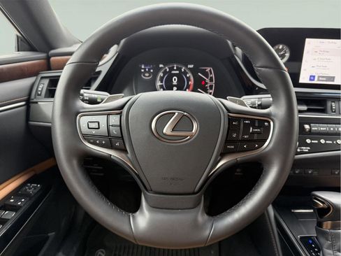 Used 2023 Lexus ES 250 w/ Premium Package image 14