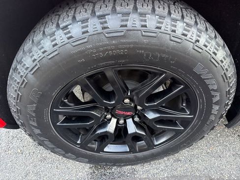 Used 2021 GMC Sierra 1500 Elevation w/ Preferred Package image 5