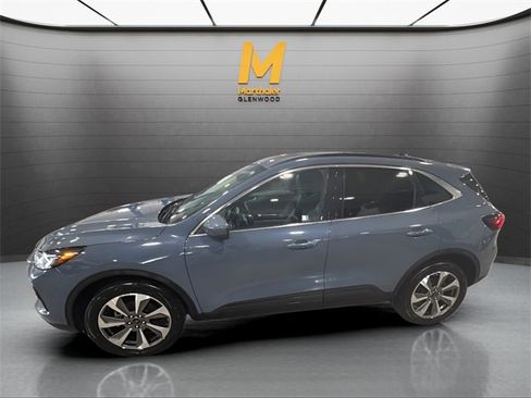 Used 2024 Ford Escape Platinum image 5