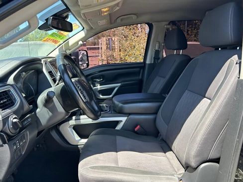 Used 2021 Nissan Titan SV w/ SV Convenience Package RWD image 36