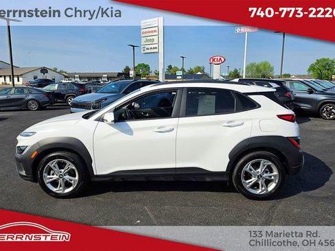 Used 2023 Hyundai Kona SEL w/ Convenience Package FWD image 4