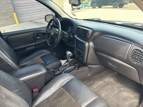Used 2008 Chevrolet TrailBlazer SS w/ Sun And 6-Disc Cd Package AWD/4WD image 31