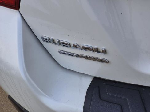 Used 2017 Subaru Crosstrek 2.0i Limited image 8