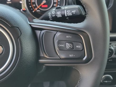 Used 2023 Jeep Wrangler Unlimited Sport AWD/4WD image 27