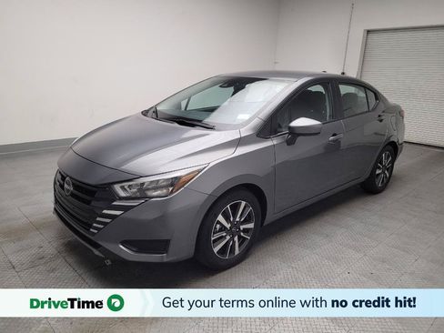 Used 2025 Nissan Versa SV FWD image 1