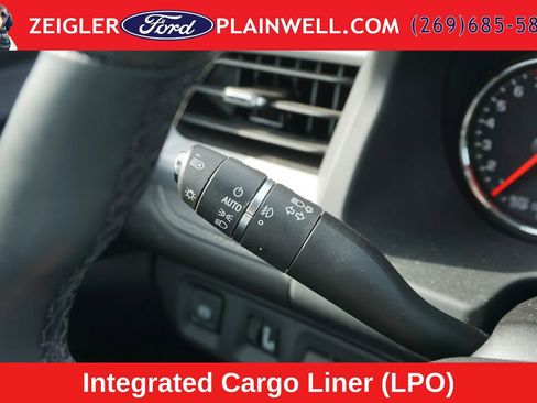 Used 2023 GMC Acadia SLT w/ Elevation Edition AWD/4WD image 24