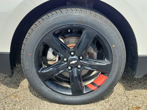 Used 2019 Chevrolet Equinox LT AWD/4WD image 5