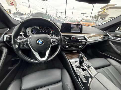 Used 2018 BMW 530i RWD image 24