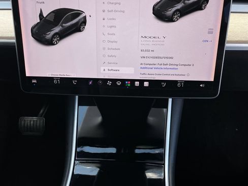 Used 2020 Tesla Model Y Long Range AWD/4WD image 23