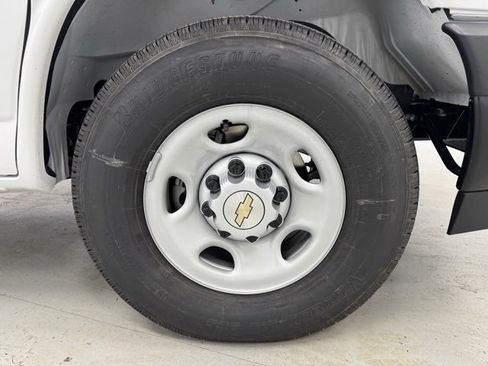 New 2025 Chevrolet Express 2500 w/ Driver Convenience Package image 27