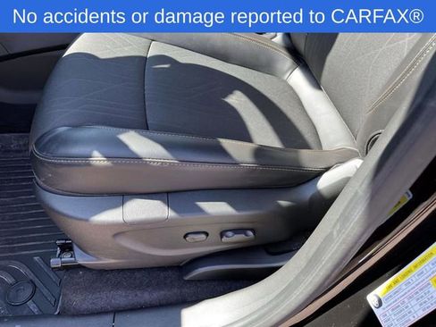 Certified 2022 Chevrolet Trax LT w/ Midnight Edition image 20