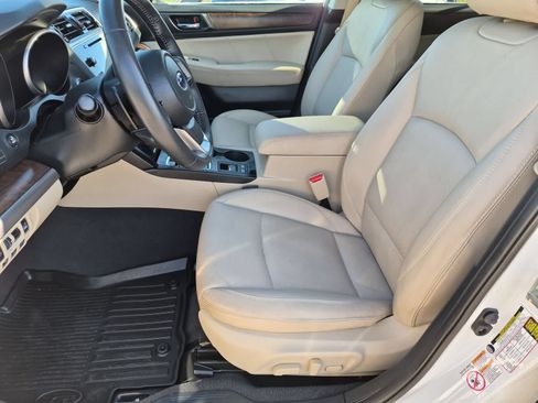 Used 2019 Subaru Outback 2.5i Limited AWD/4WD image 16