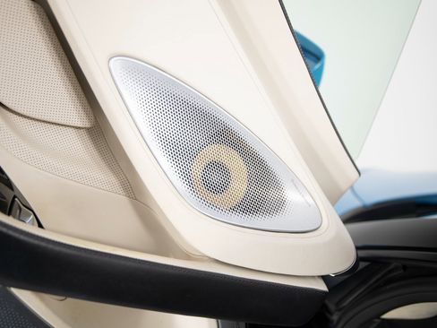 Used 2023 McLaren GT image 11