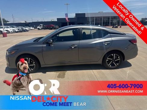 Used 2025 Nissan Sentra SV FWD image 8