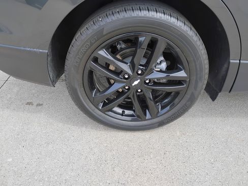 Used 2021 Chevrolet Equinox LT FWD image 26
