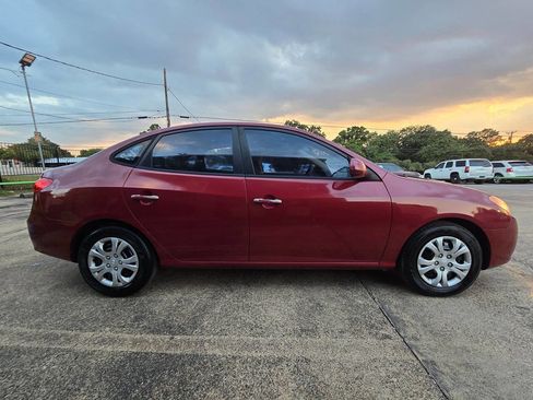 Used 2010 Hyundai Elantra GLS image 12