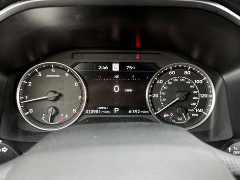 Used 2024 Mitsubishi Outlander AWD image 39