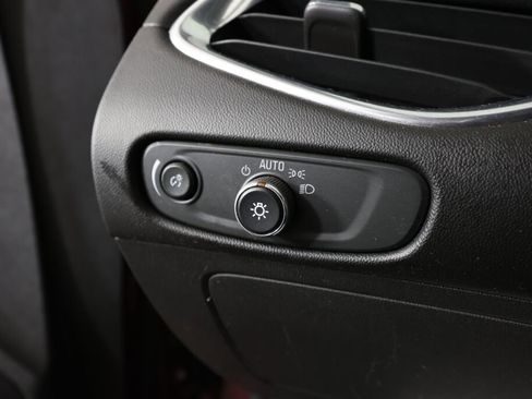 Used 2016 Chevrolet Malibu LT FWD image 31