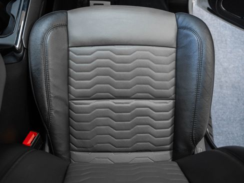 Used 2024 Chevrolet Silverado 1500 ZR2 image 40