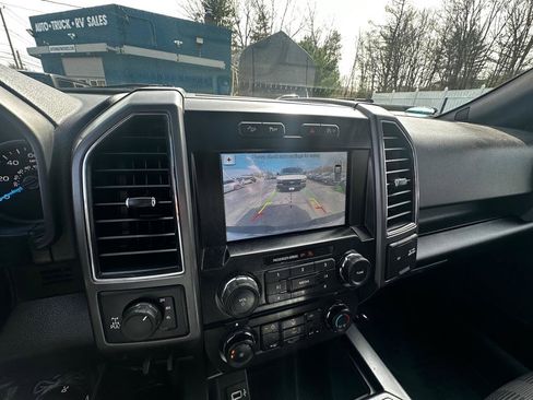 Used 2017 Ford F150 XLT w/ Equipment Group 302A Luxury AWD/4WD image 16