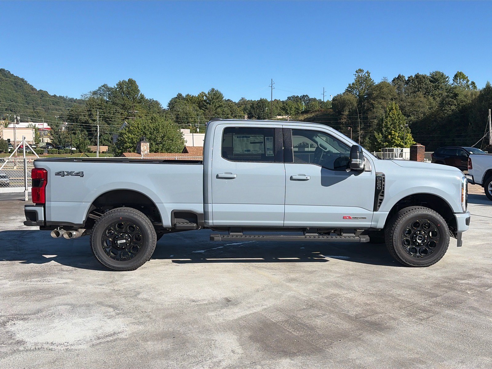 New 2026 Ford F250 Lariat w/ Black Appearance Package AWD/4WD image 2