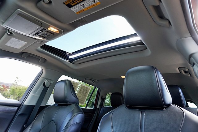 Used 2023 Toyota Highlander Limited FWD image 25