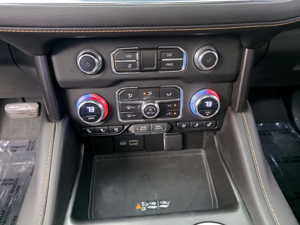 Used 2023 GMC Yukon AT4 w/ Technology Package AWD/4WD image 25