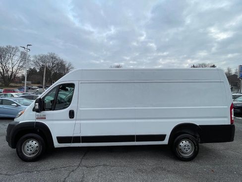 Used 2022 RAM ProMaster 3500 w/ Premium Convenience Group image 3