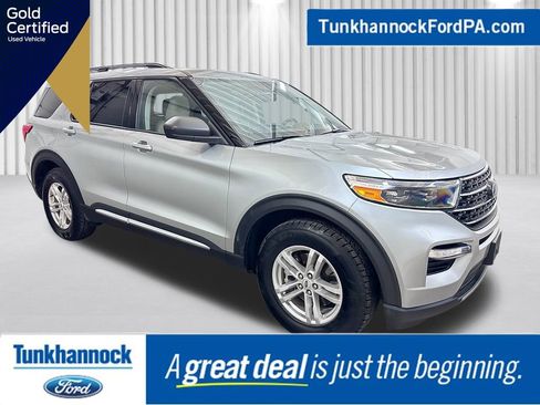 Certified 2022 Ford Explorer XLT w/ Equipment Group 202A image 1