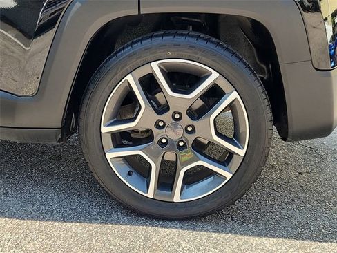 Used 2021 Jeep Renegade Sport image 30