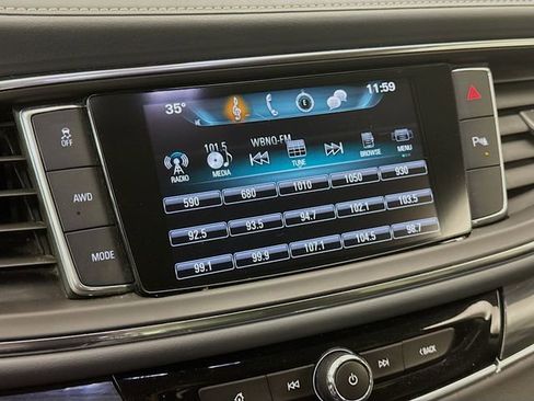 Used 2019 Buick Enclave Essence image 16