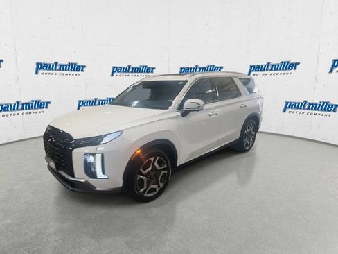 Used 2023 Hyundai Palisade Limited AWD/4WD image 5
