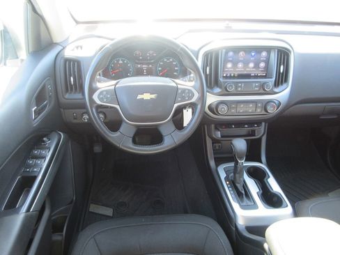 Used 2022 Chevrolet Colorado LT w/ LT Convenience Package image 15