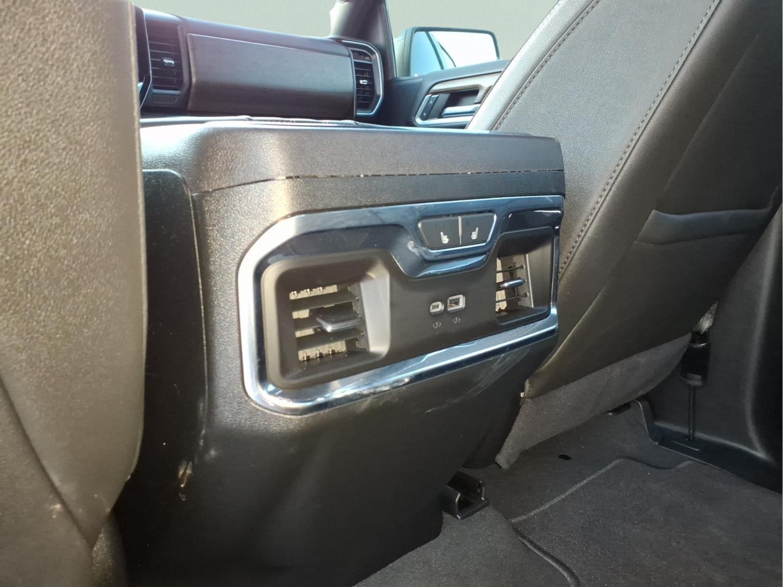 Used 2024 Chevrolet Silverado 1500 High Country w/ Midnight Edition AWD/4WD image 11