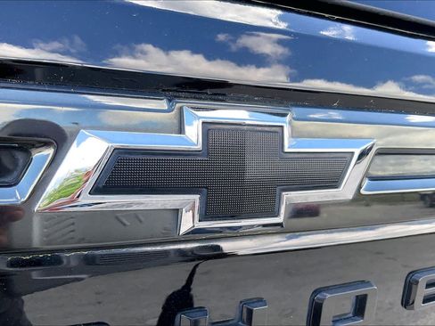 Used 2021 Chevrolet Tahoe Z71 image 29